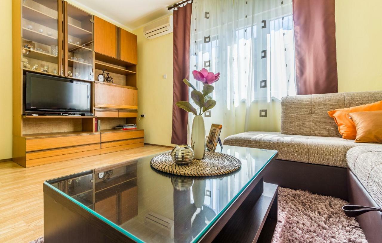 Pula Apartment Εξωτερικό φωτογραφία