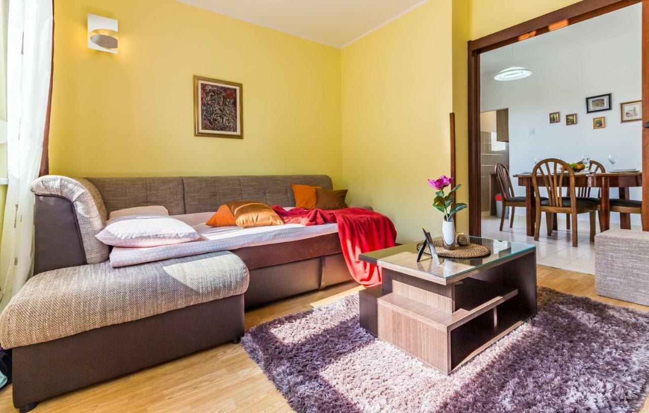 Pula Apartment Εξωτερικό φωτογραφία